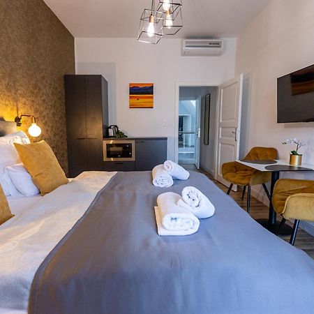Hotel Clariss Balatonalmádi Extérieur photo