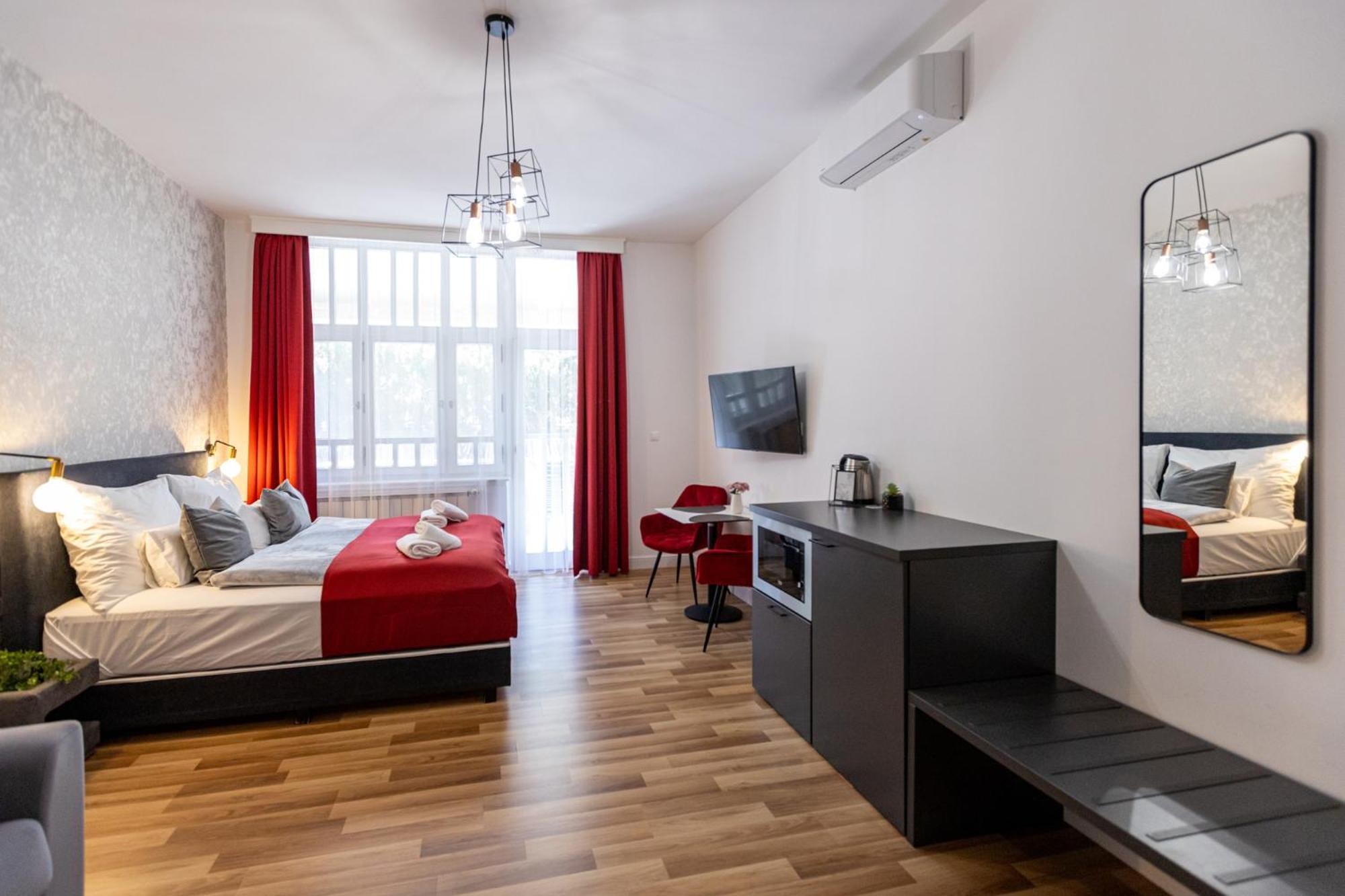 Hotel Clariss Balatonalmádi Extérieur photo