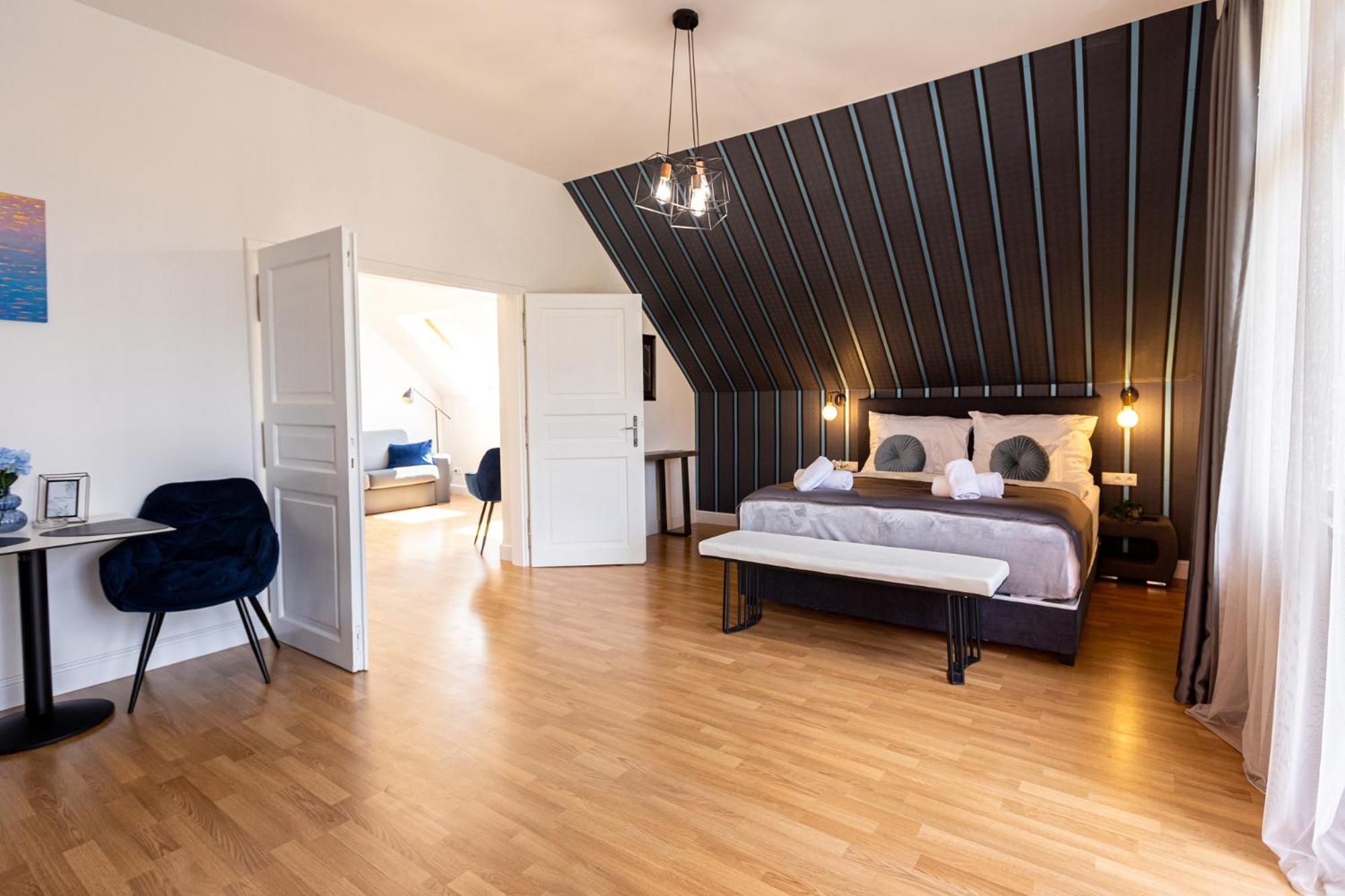 Hotel Clariss Balatonalmádi Extérieur photo