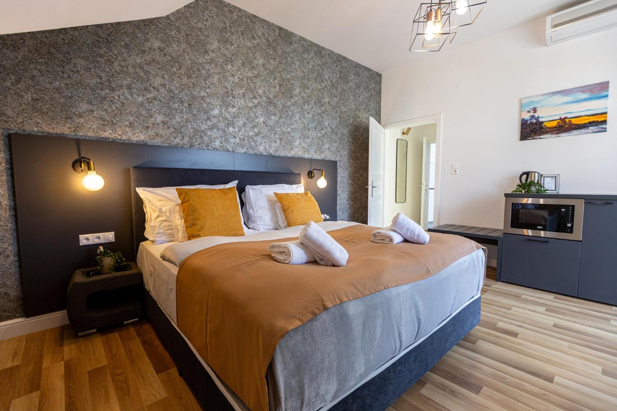 Hotel Clariss Balatonalmádi Extérieur photo
